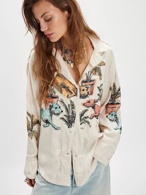 NWT We The Free Watercolor Animal Printed Button Down S